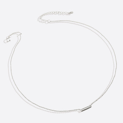 Collier pendentif délicat en forme de barre de cristal 