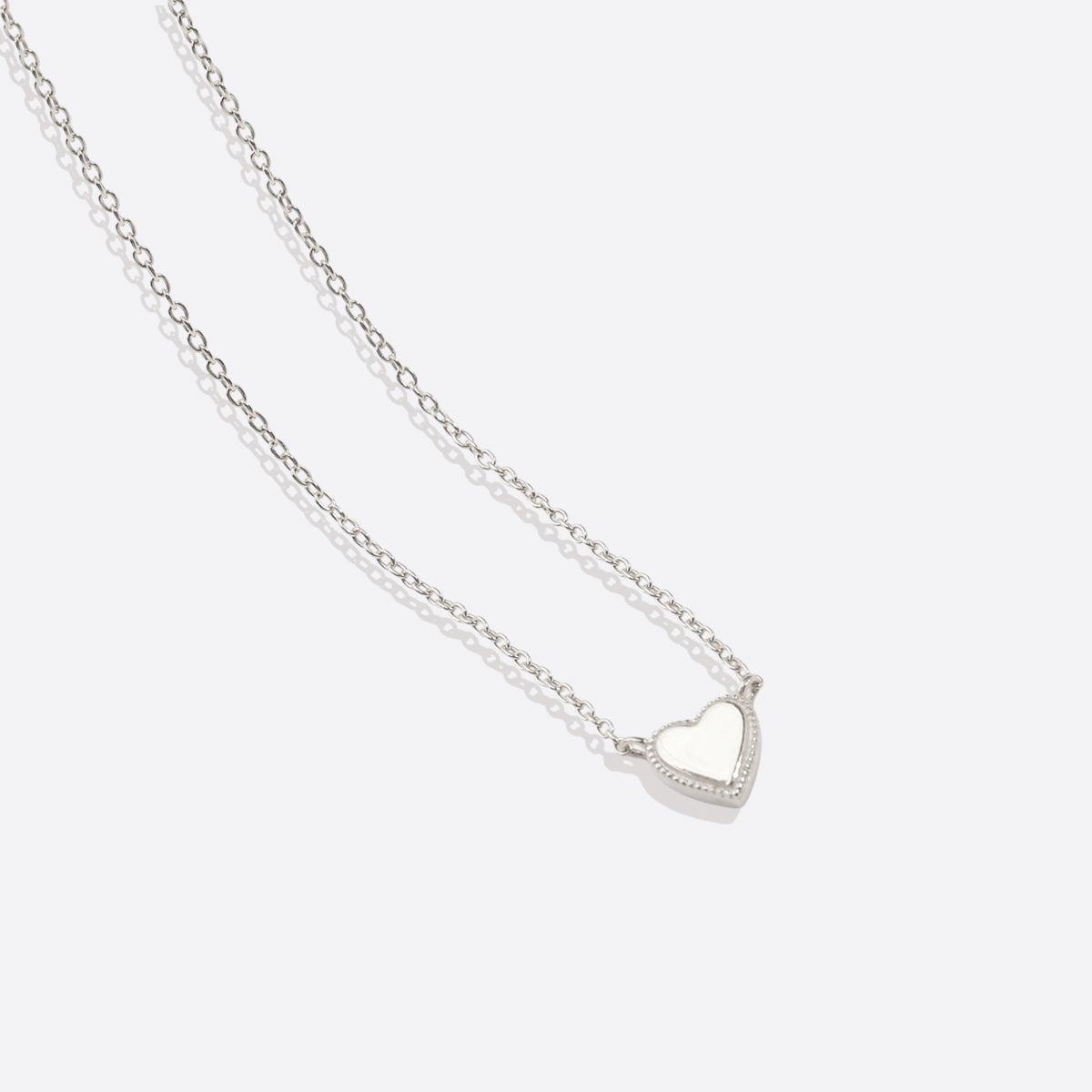 Collier empilable en forme de petit cœur