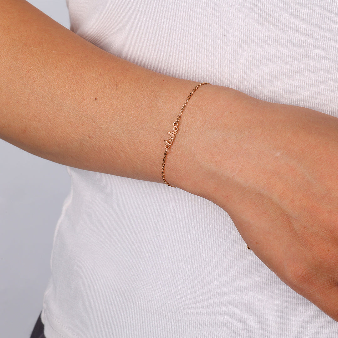 Stella Dainty Name Bracelet