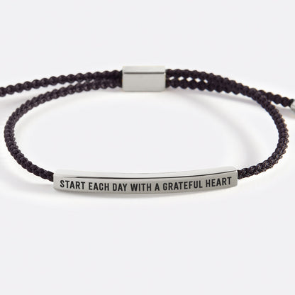 Commencez chaque journée avec un bracelet d'inspiration plein de gratitude