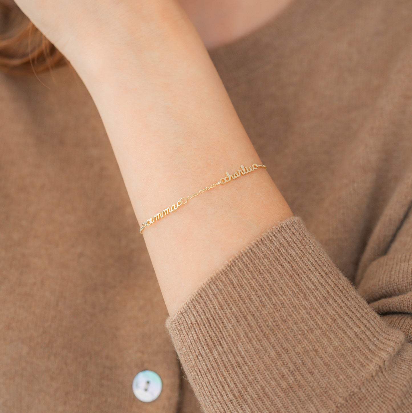 Stella Dainty Multiple Name Bracelet
