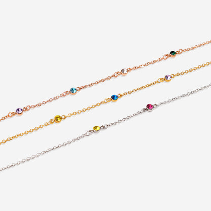 Collier délicat avec pierre de naissance