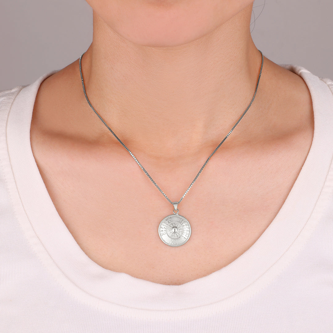 Collier pendentif soleil