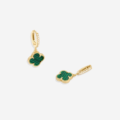 Boucles d'oreilles pendantes en forme de trèfle pavé