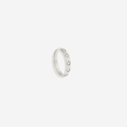 Bague empilable sertie d'étoiles