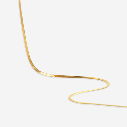 Collier délicat à chevrons