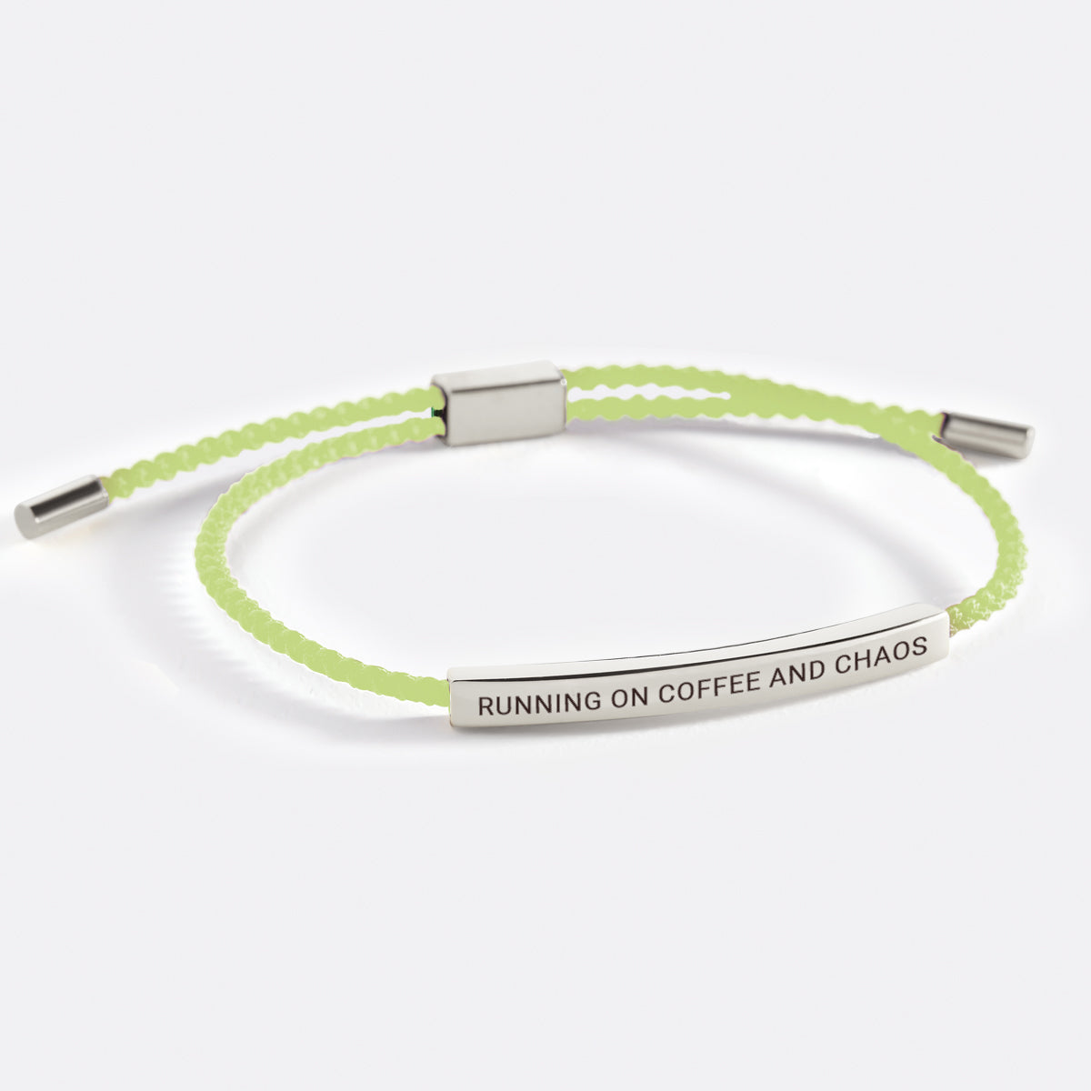 Bracelet d'inspiration « Courir sur le café et le chaos »