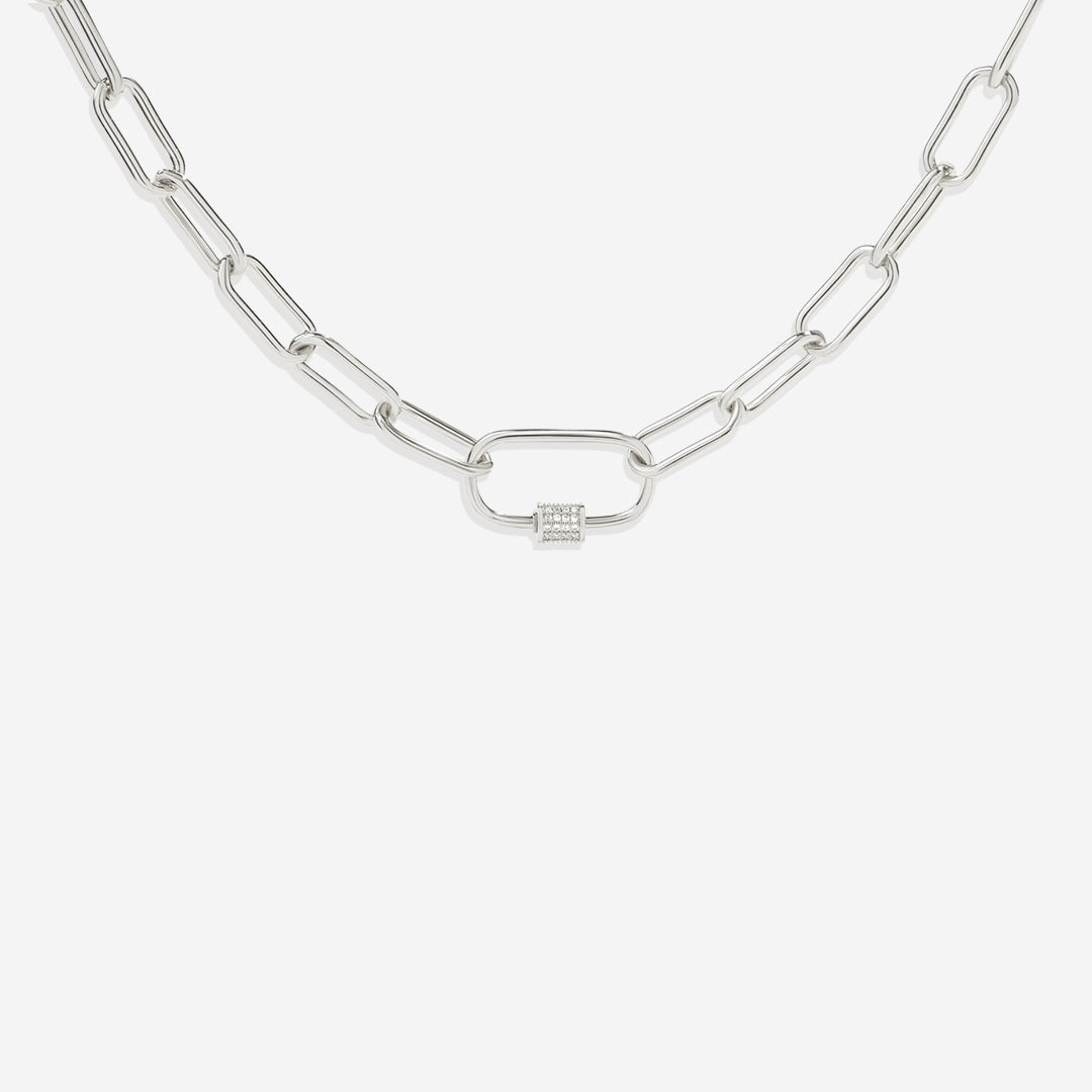Collier à maillons avec fermoir mousqueton pavé