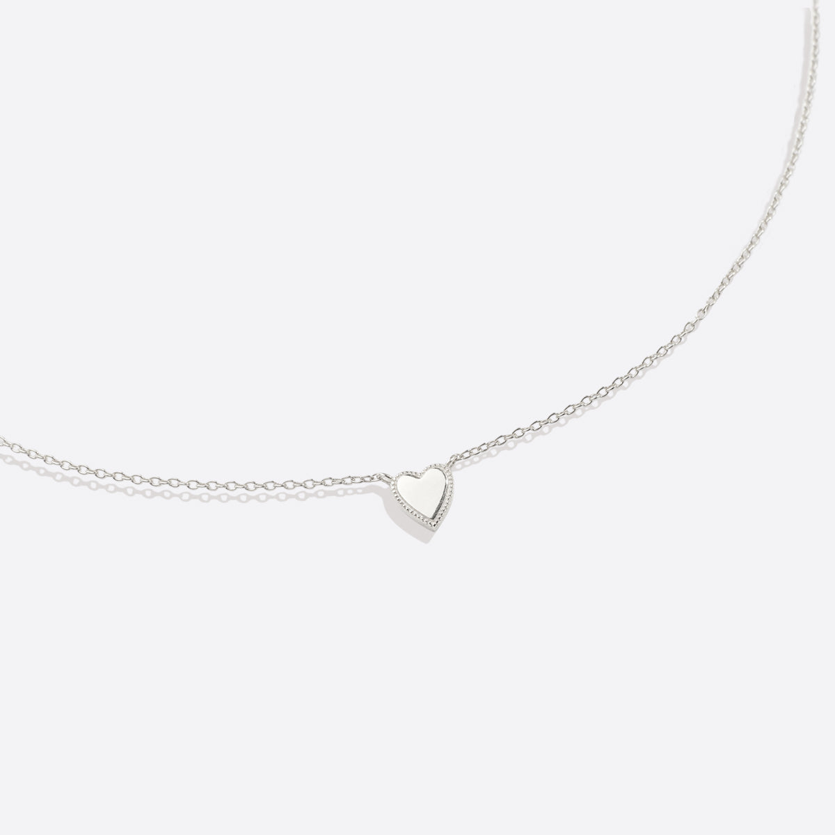 Collier empilable en forme de petit cœur