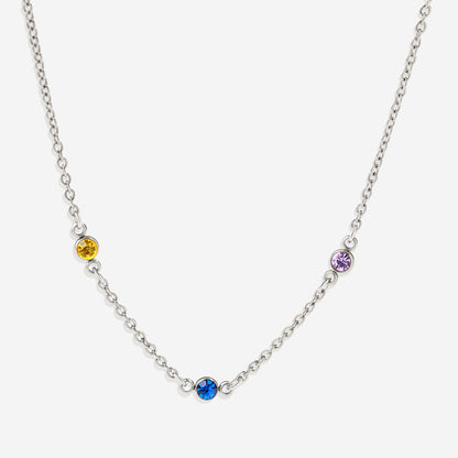Collier délicat avec pierre de naissance