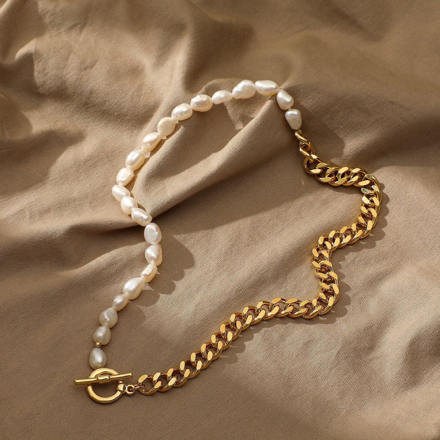 Collier de perles demi-chaîne