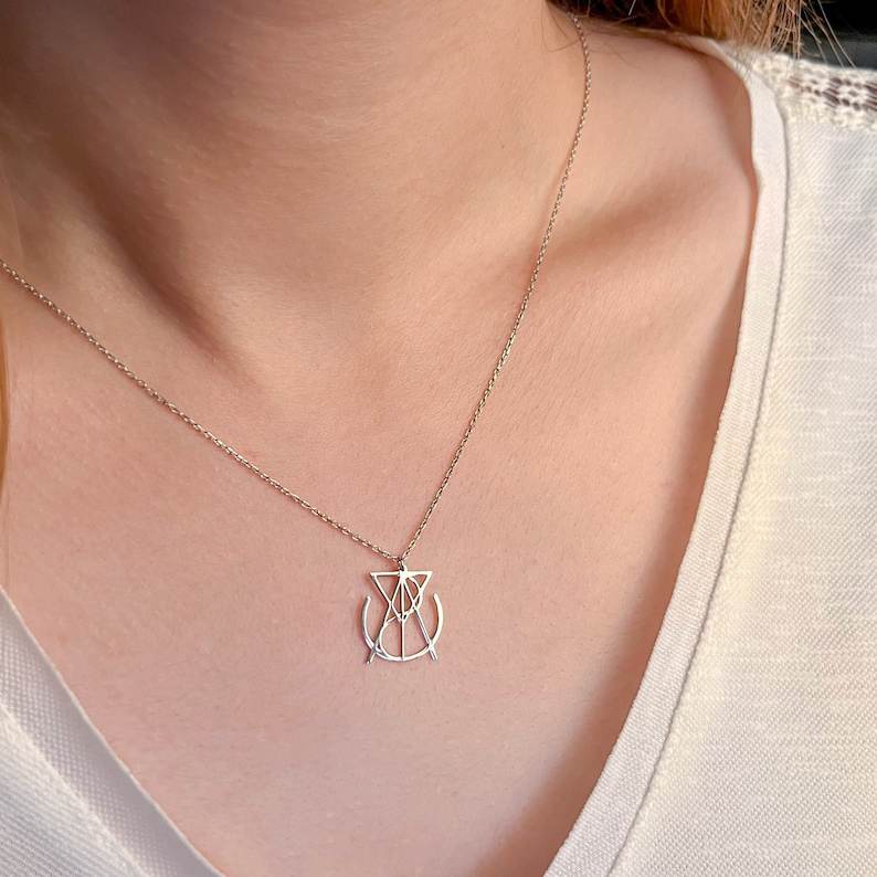 Collier minimaliste avec nom et monogramme