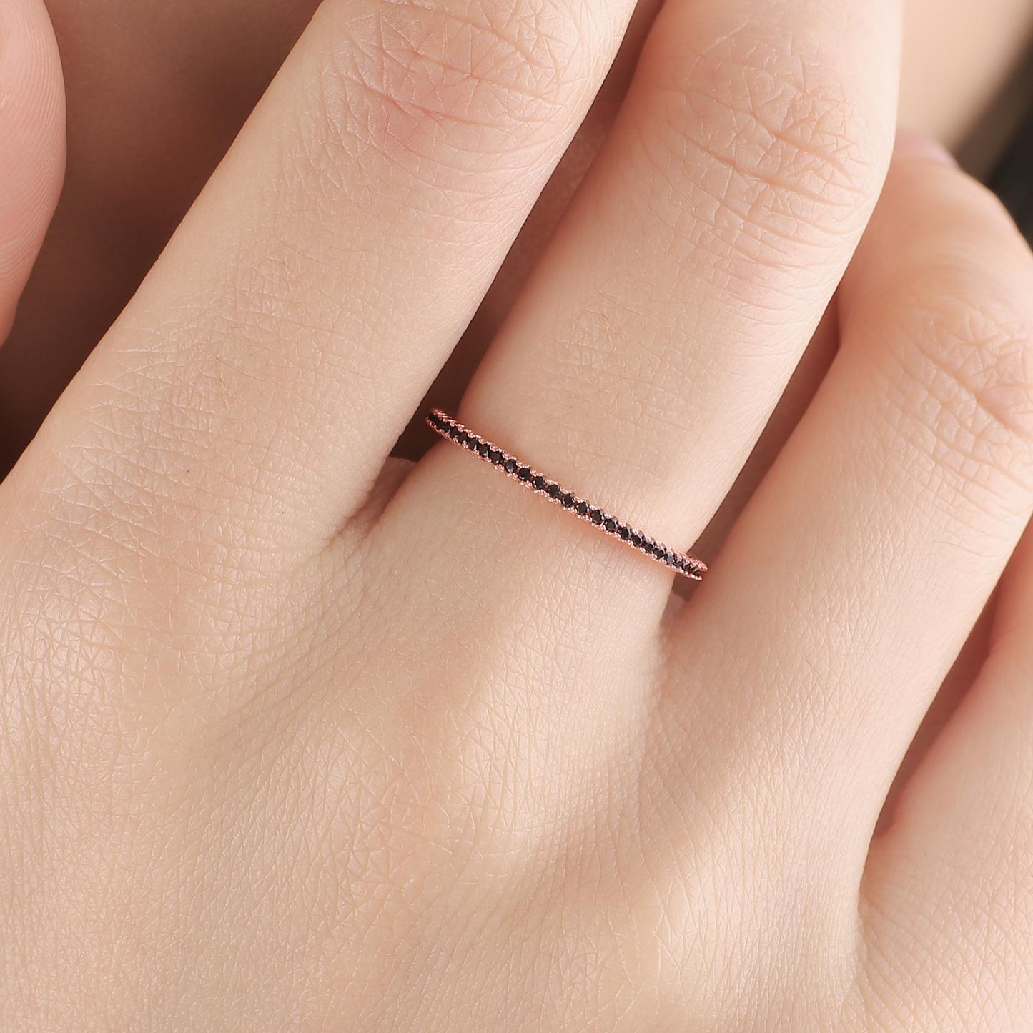 Bague d'éternité en diamant noir