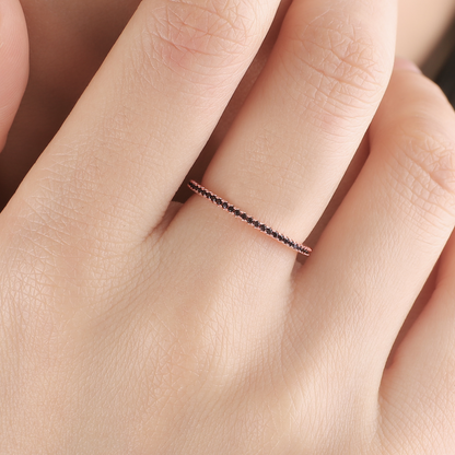 Bague d'éternité en diamant noir
