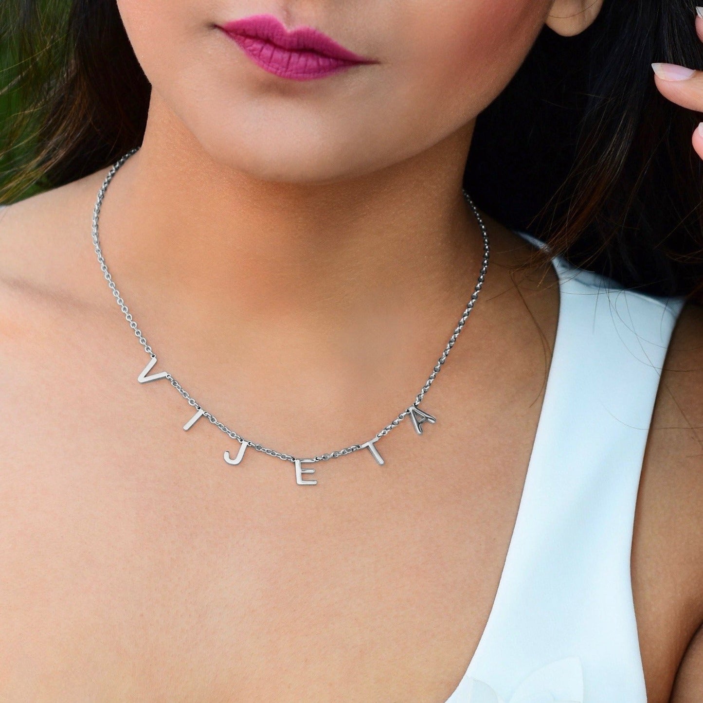 Collier avec nom et lettre personnalisés