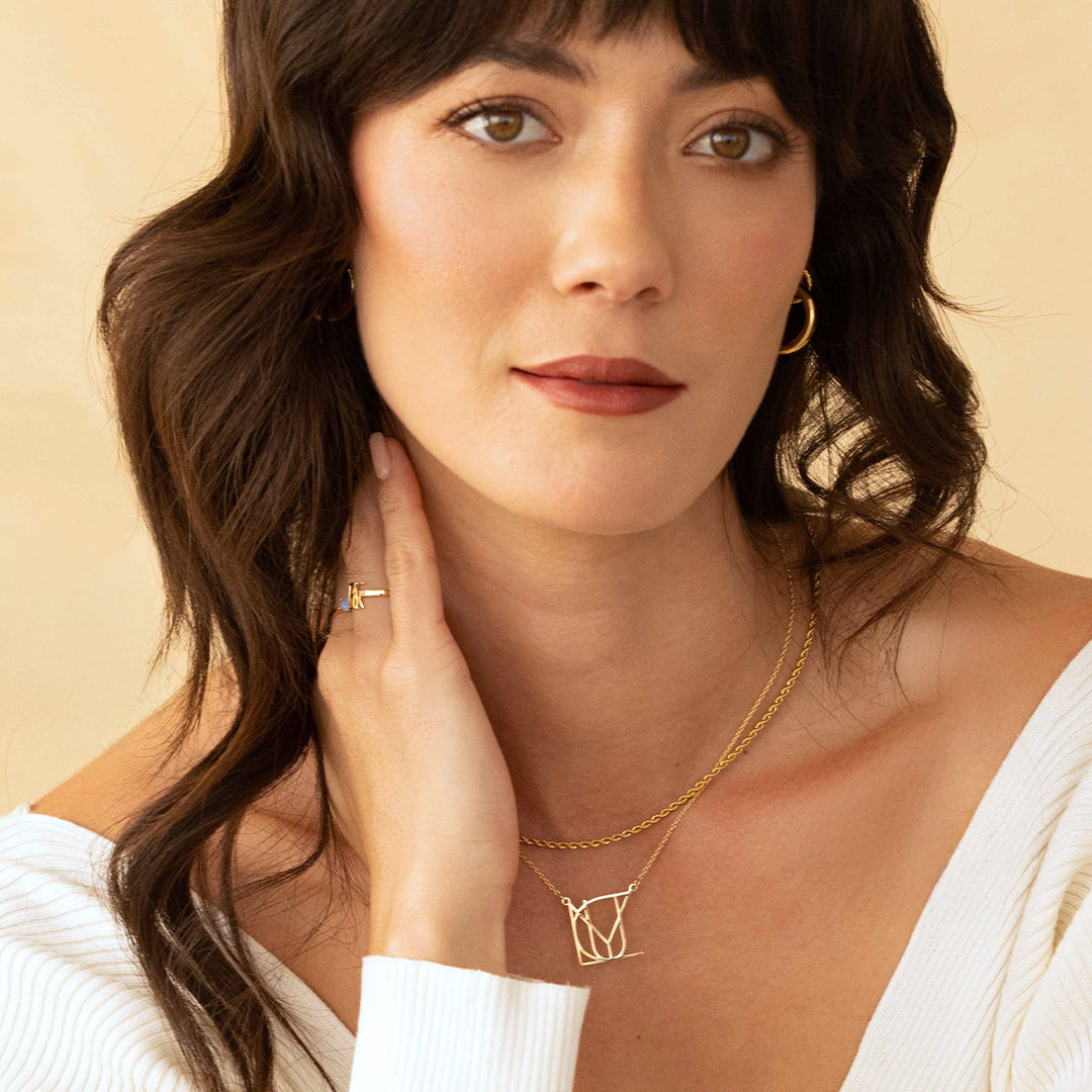 Collier minimaliste avec nom et monogramme