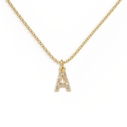 Pavé-Halskette mit Großbuchstaben