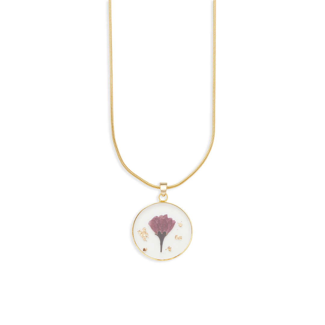 Collier de fleurs de naissance pressées