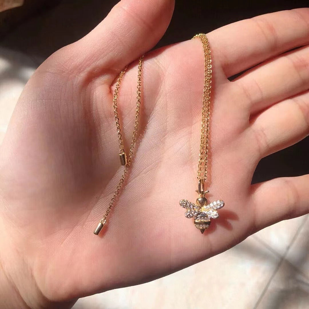 Collier abeille en diamant